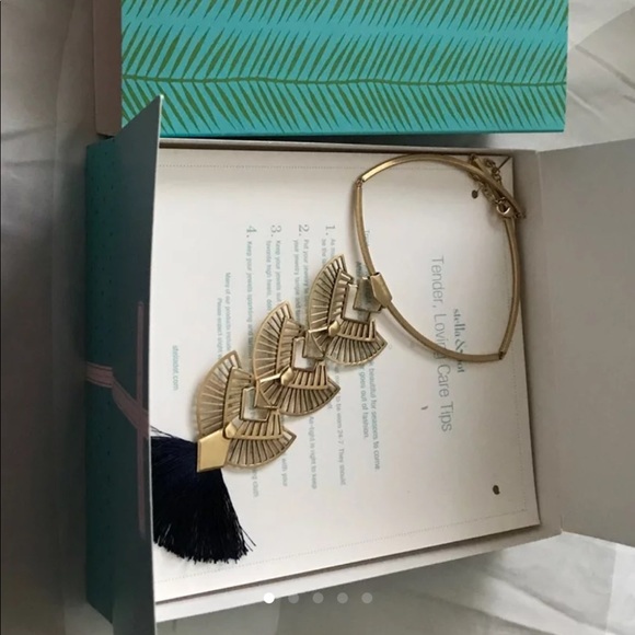 Stella & Dot Aida Tassel necklace - Picture 1 of 2